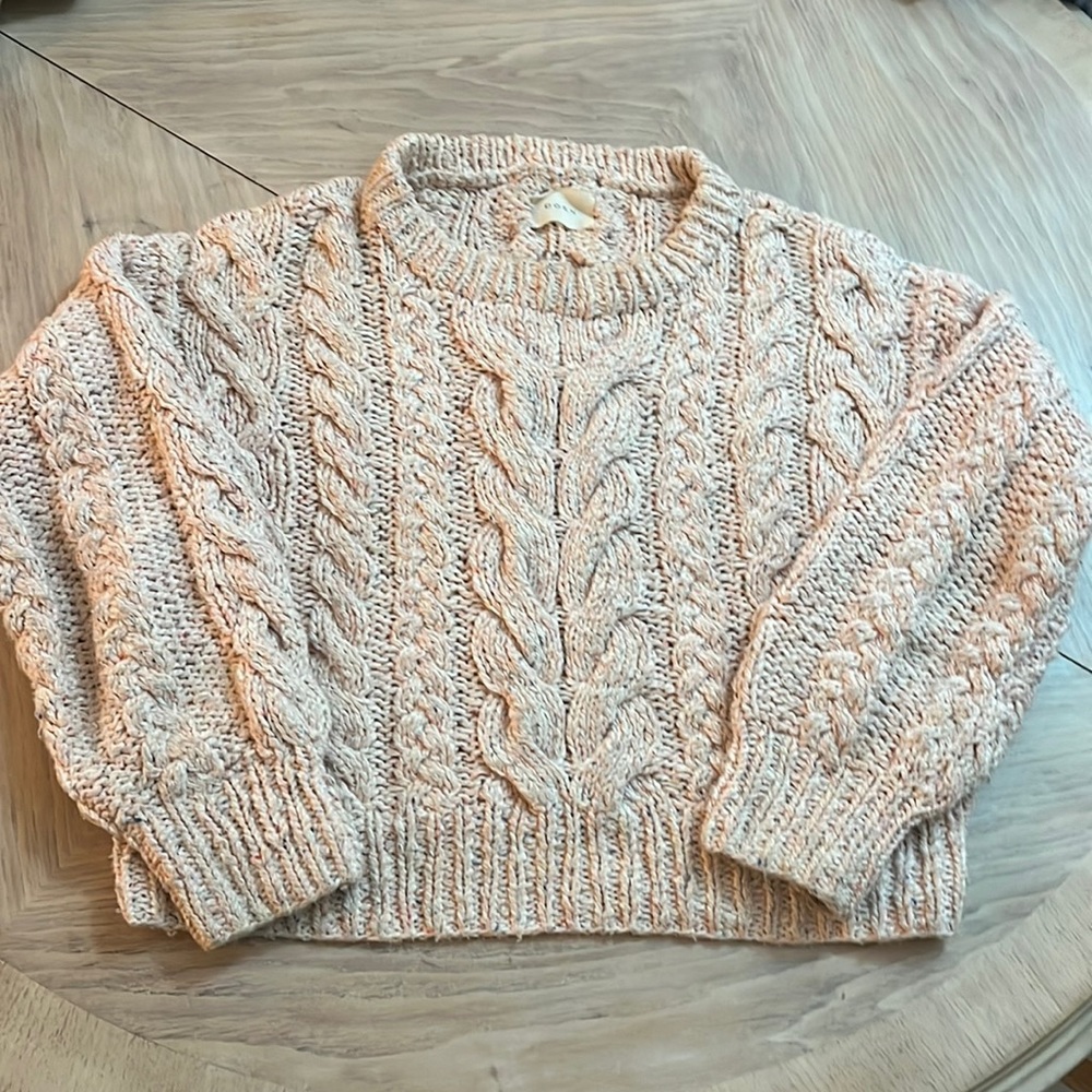 Doen light pink thick cableknit pullover sweater